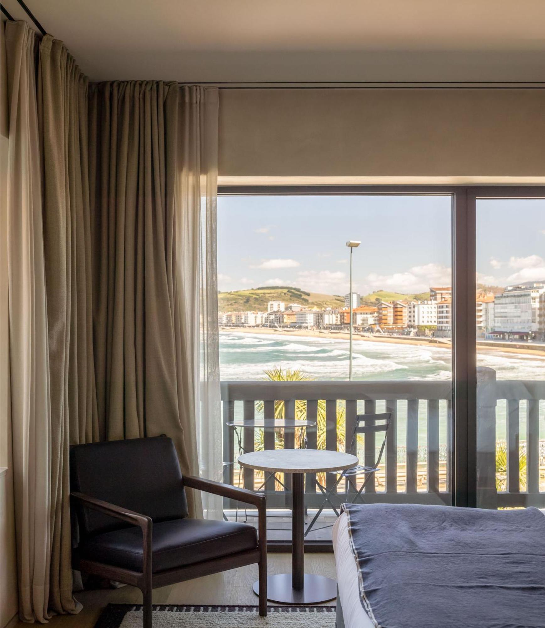 Hotel Ur Bare Zarautz Exteriör bild