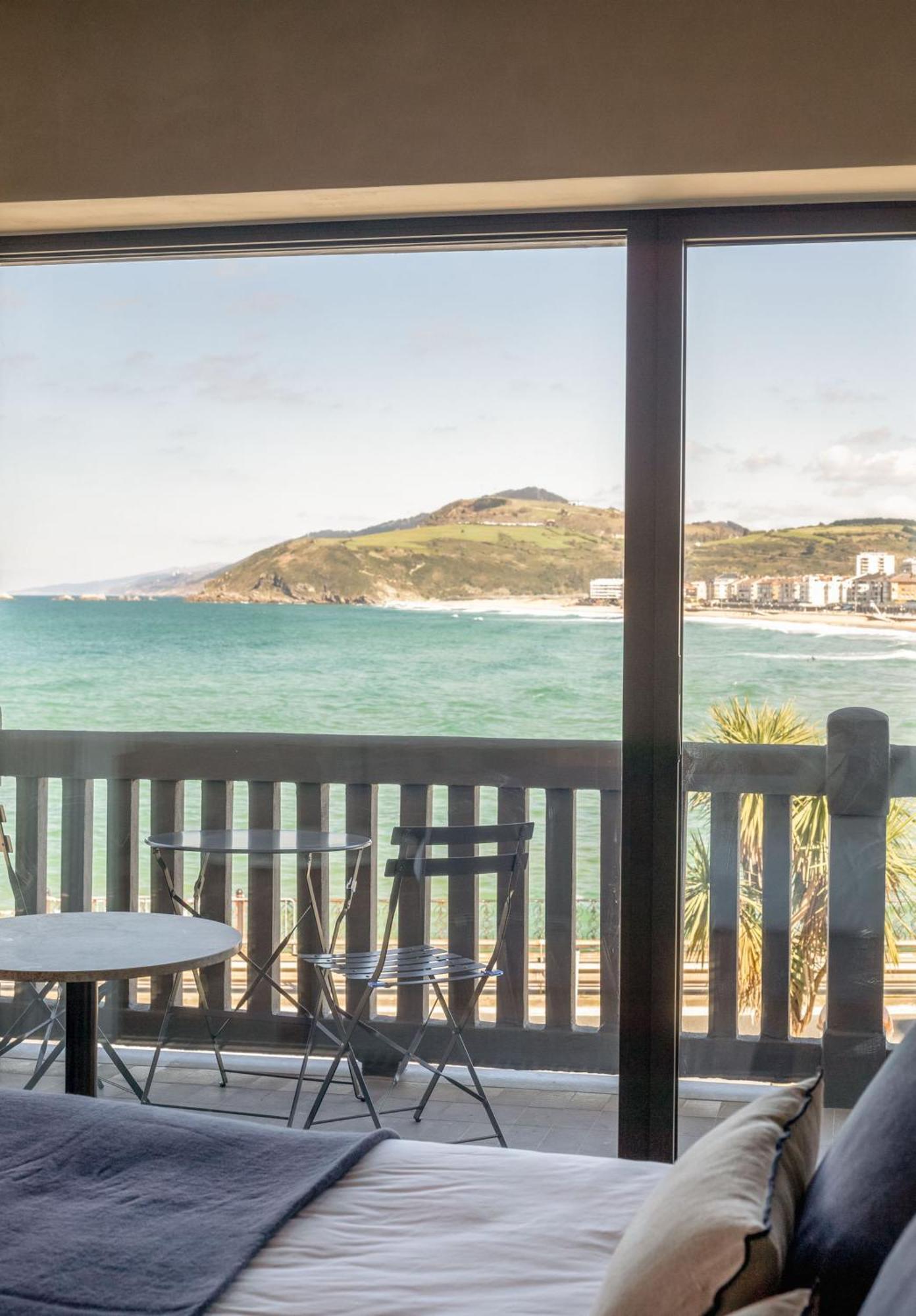 Hotel Ur Bare Zarautz Exteriör bild
